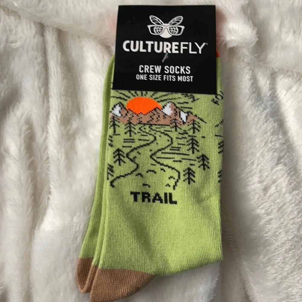 6/$20 New follow your own trail crew socks